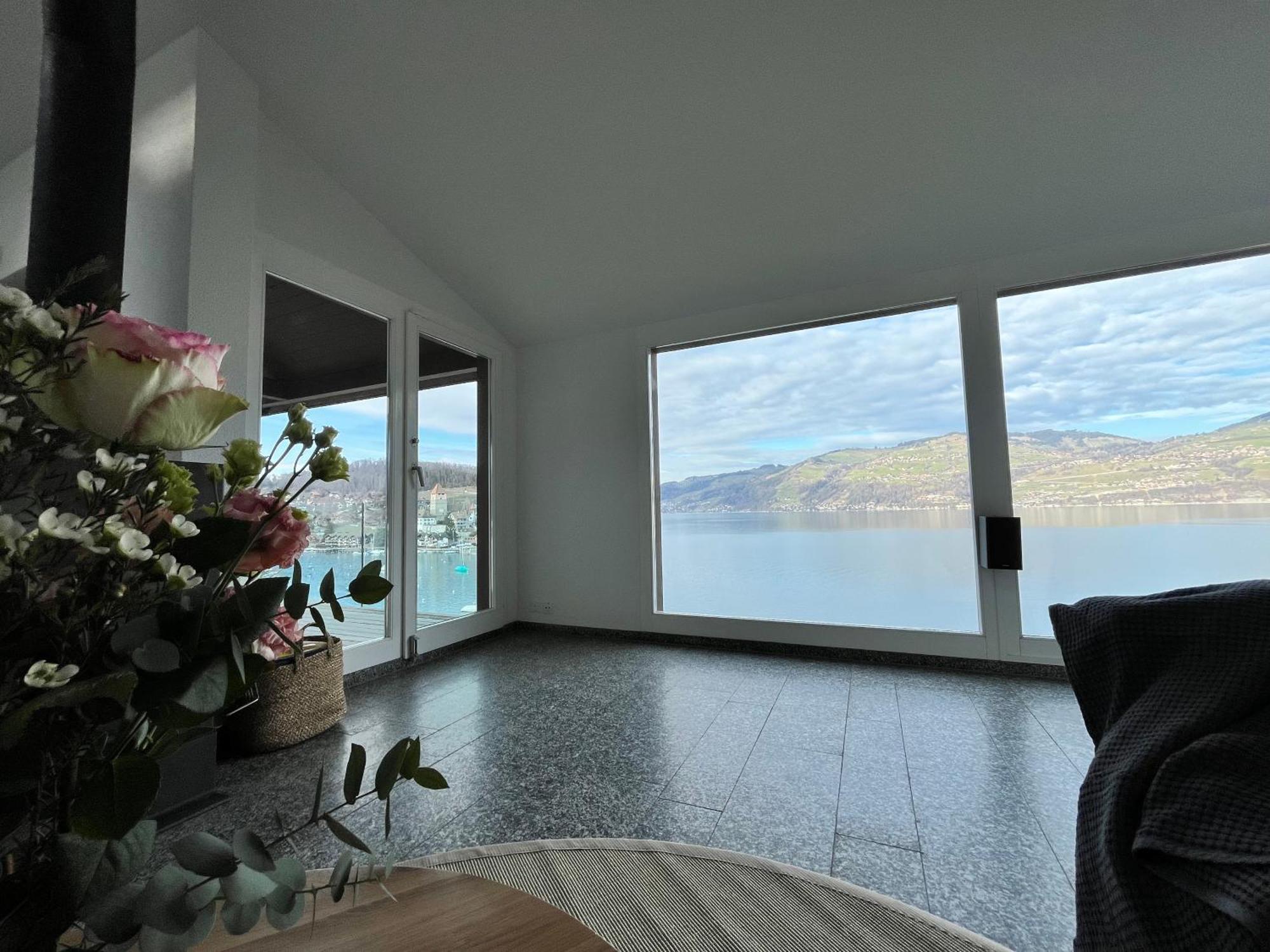 Wohnung Mit Grossartiger Seesicht Und Balkon Шпиц Экстерьер фото
