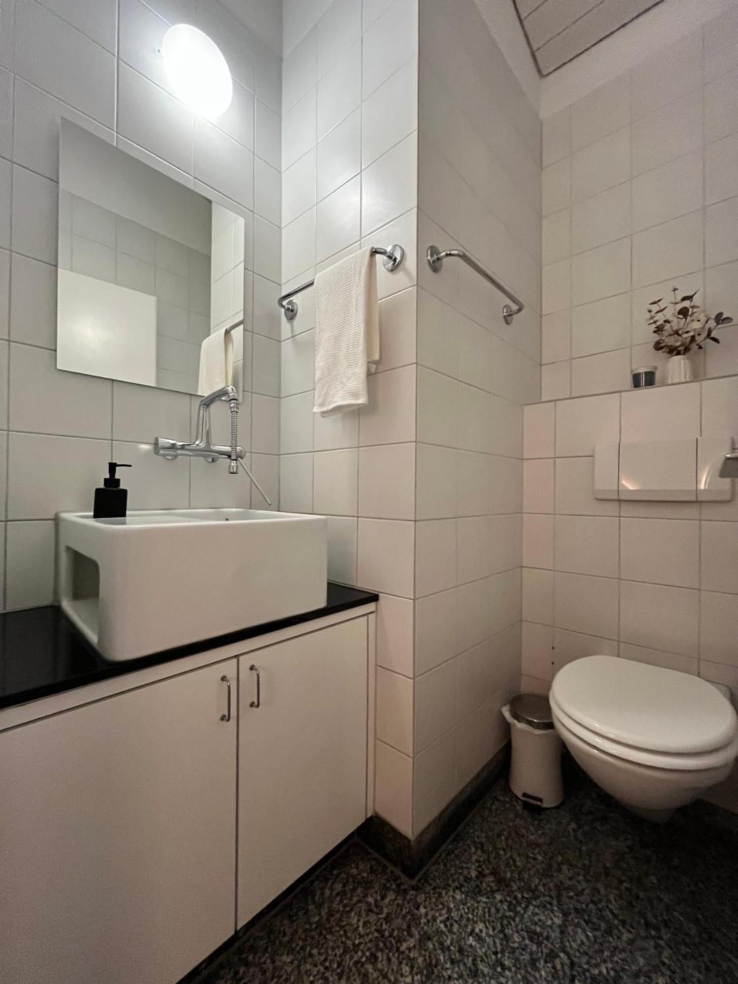 Wohnung Mit Grossartiger Seesicht Und Balkon Шпиц Экстерьер фото